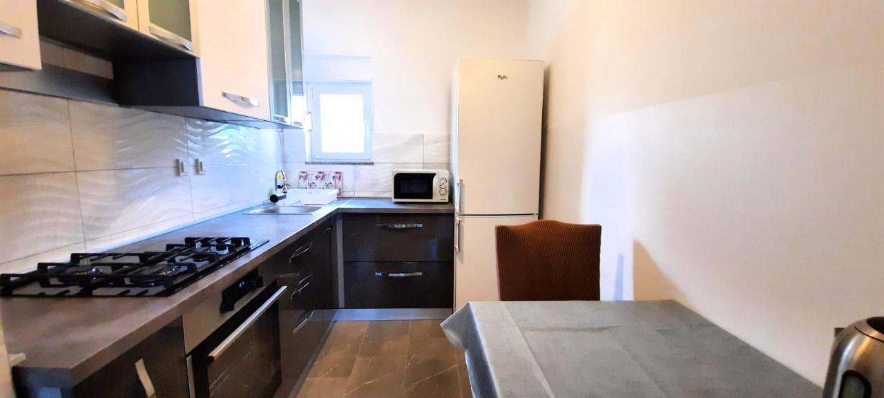 קרק Apartment Miroslav מראה חיצוני תמונה